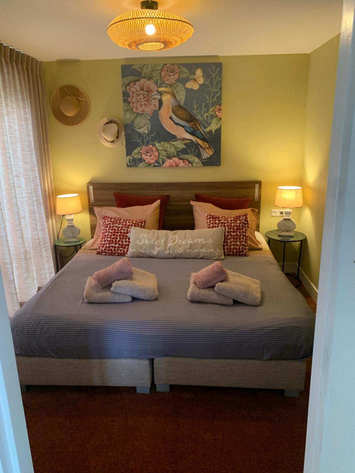 Den Ham Romantisch Wellness Appartement Met Prive Hottub Sauna Gamesroom מראה חיצוני תמונה