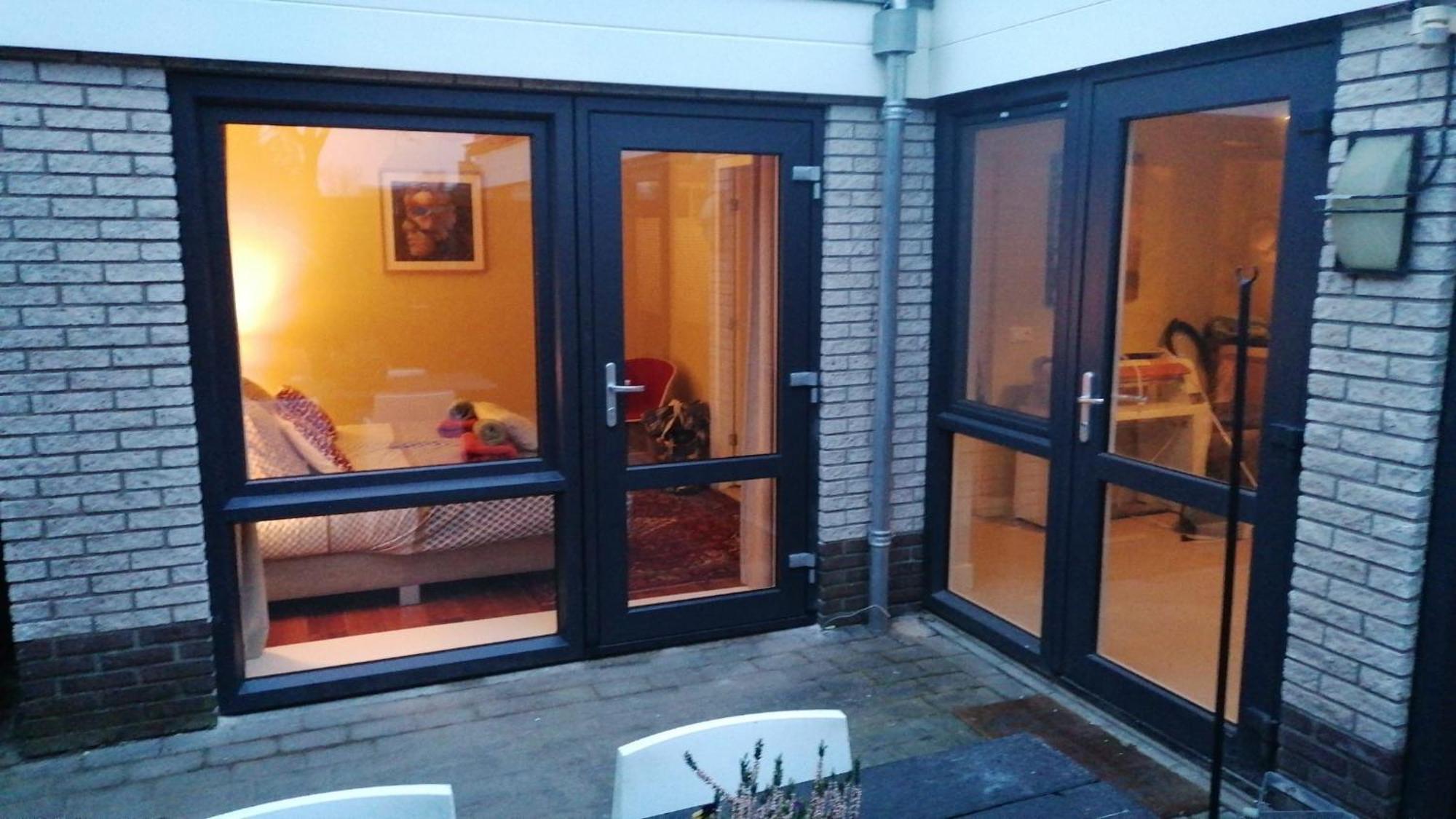 Den Ham Romantisch Wellness Appartement Met Prive Hottub Sauna Gamesroom מראה חיצוני תמונה