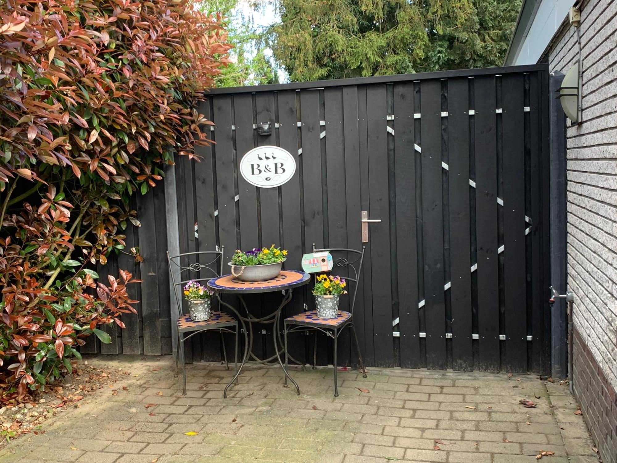 Den Ham Romantisch Wellness Appartement Met Prive Hottub Sauna Gamesroom מראה חיצוני תמונה